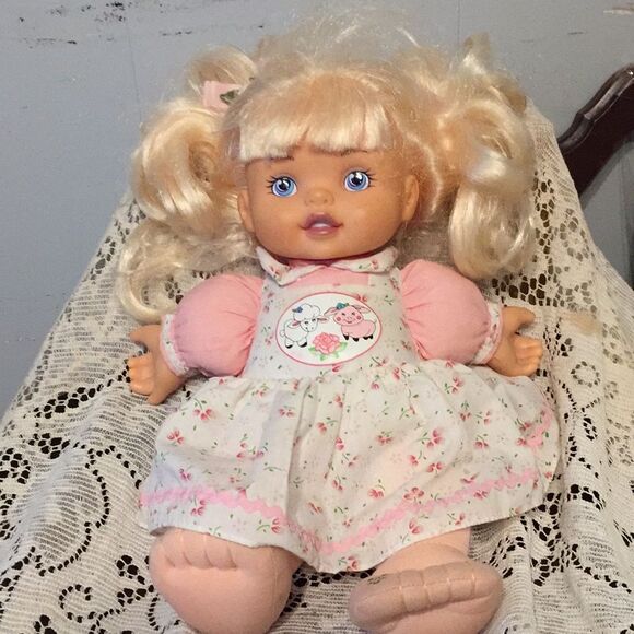 Vintage 2002 DSI Talking Doll - Picture 1 of 12